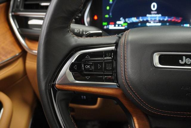Photo of 2023 Silver Zynith Jeep Grand Cherokee 4xe