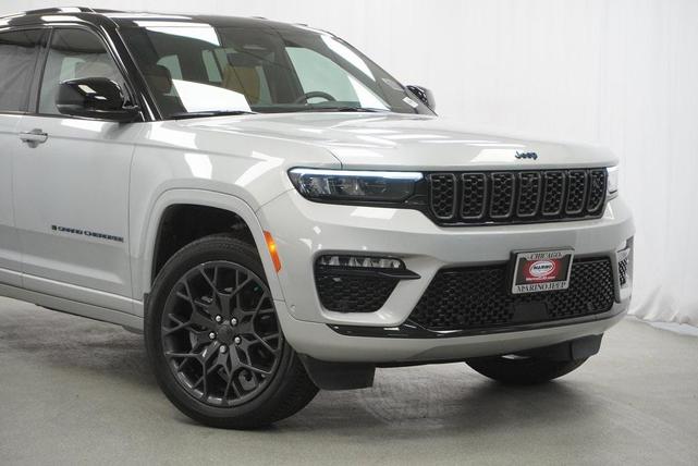 Photo of 2023 Silver Zynith Jeep Grand Cherokee 4xe