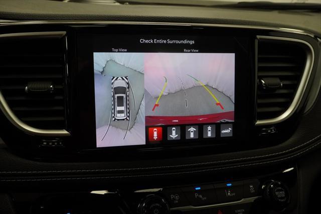 Photo of 2025 Pearl Chrysler Pacifica Hybrid