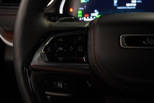 Photo of 2023 Velvet Red Pearlcoat Jeep Grand Cherokee 4xe