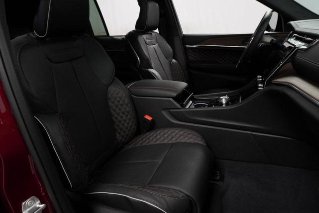 Photo of 2023 Velvet Red Pearlcoat Jeep Grand Cherokee 4xe