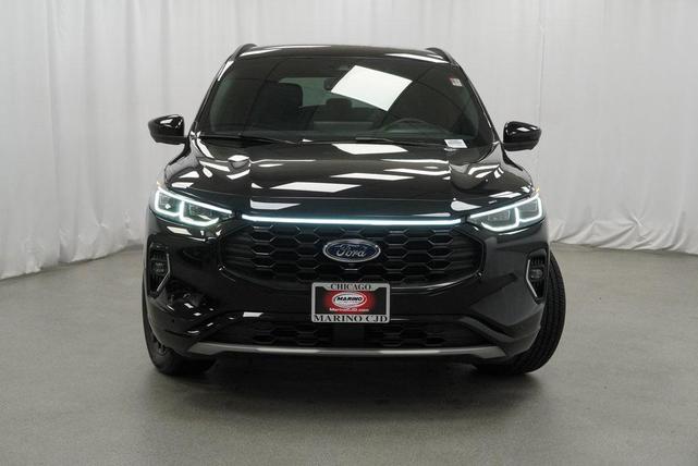 Photo of 2023 AGATE BLACK METALLIC Ford Escape