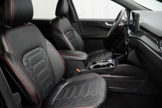 Photo of 2023 AGATE BLACK METALLIC Ford Escape