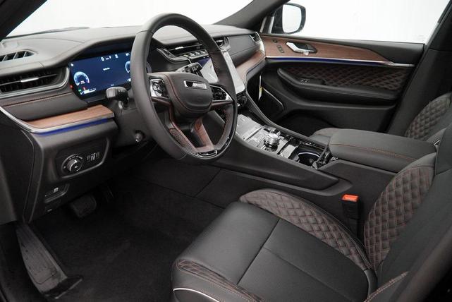 Photo of 2025 Diamond Black Jeep Grand Cherokee L