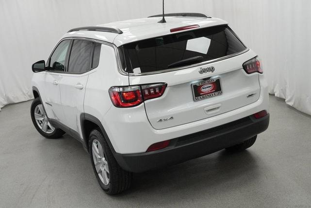 Photo of 2022 Bright White Clearcoat Jeep Compass