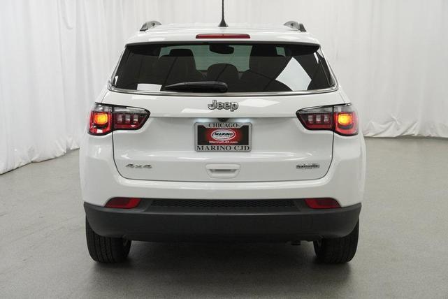 Photo of 2022 Bright White Clearcoat Jeep Compass