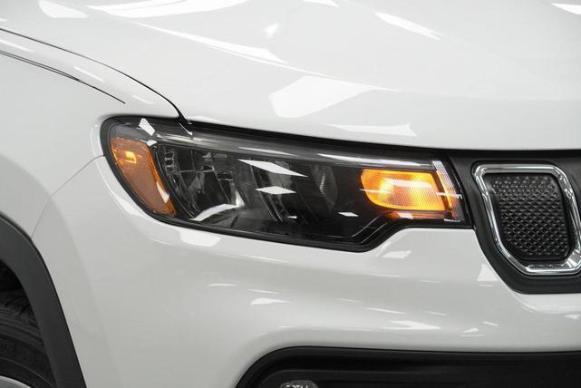 Photo of 2022 Bright White Clearcoat Jeep Compass