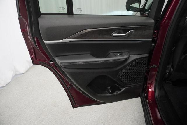 Photo of 2025 Velvet Jeep Grand Cherokee