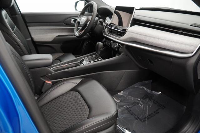 Photo of 2024 Hydro Blue Pearlcoat Jeep Compass