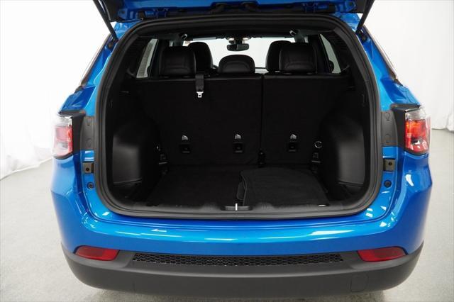 Photo of 2024 Hydro Blue Pearlcoat Jeep Compass