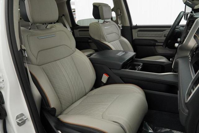 Photo of 2025 Ivory White Tri-Coat Pearlcoat RAM 1500