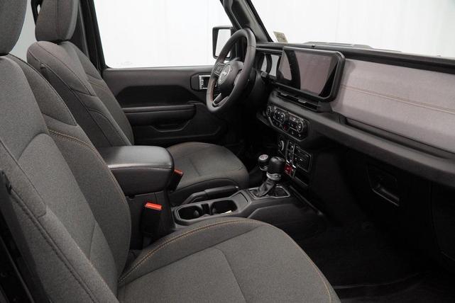 Photo of 2024 Black Clearcoat Jeep Wrangler