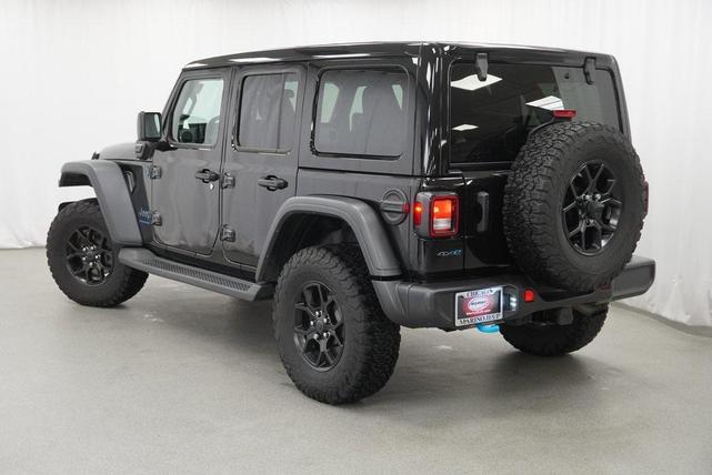 Photo of 2024 Black Clearcoat Jeep Wrangler
