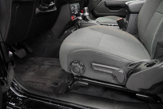 Photo of 2024 Black Clearcoat Jeep Wrangler