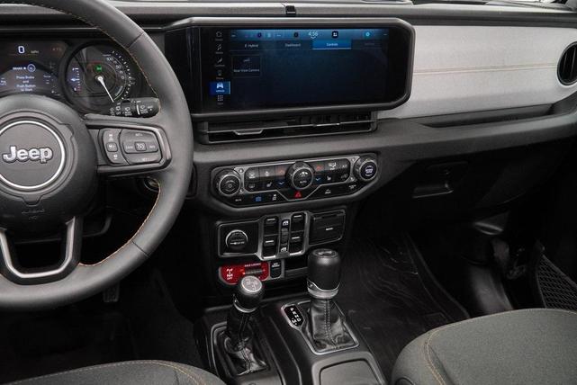 Photo of 2024 Black Clearcoat Jeep Wrangler