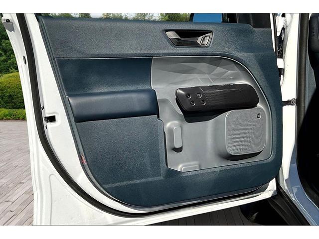 Photo of 2024 Oxford White Ford Maverick