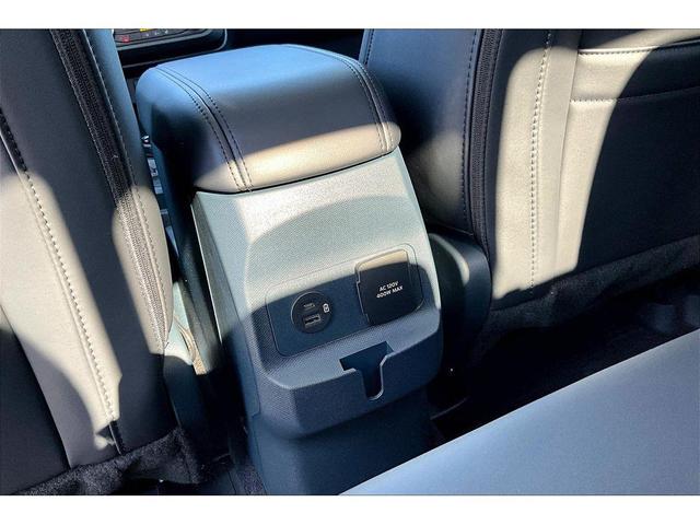 Photo of 2024 Oxford White Ford Maverick