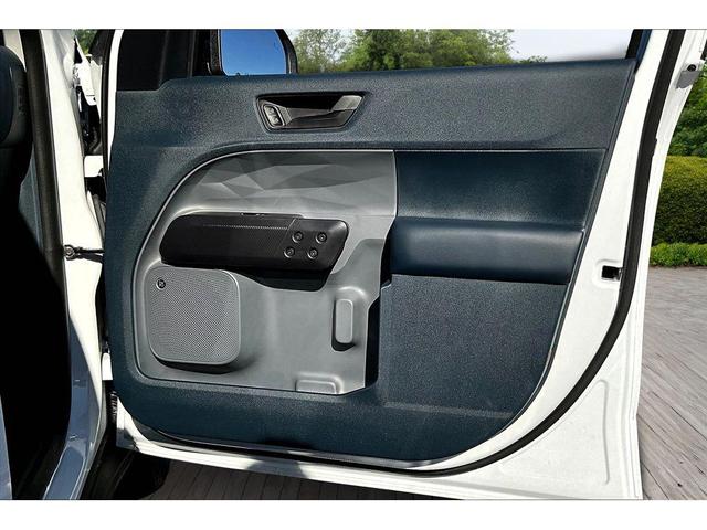 Photo of 2024 Oxford White Ford Maverick