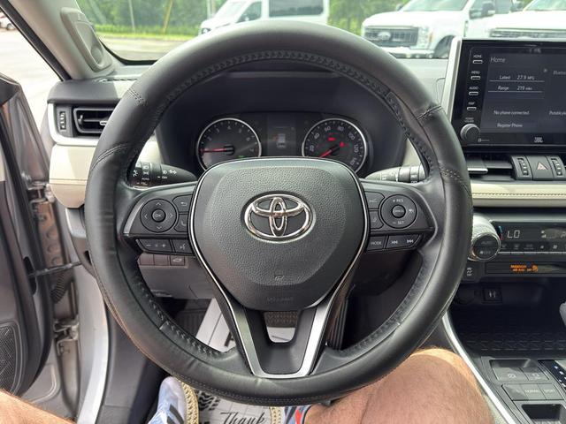 Photo of 2019 Silver Sky Metallic Toyota RAV4