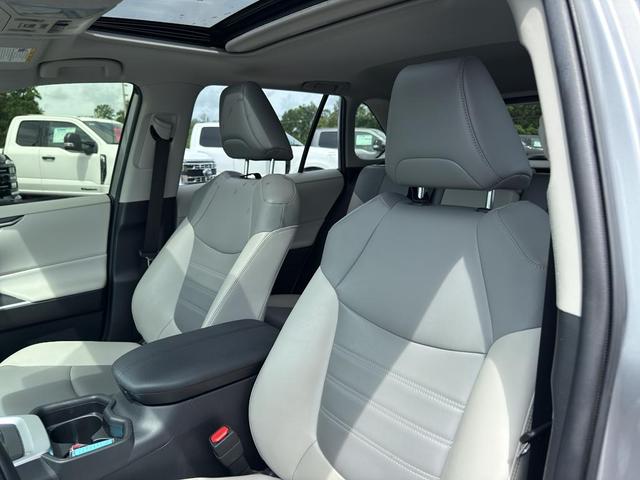 Photo of 2019 Silver Sky Metallic Toyota RAV4