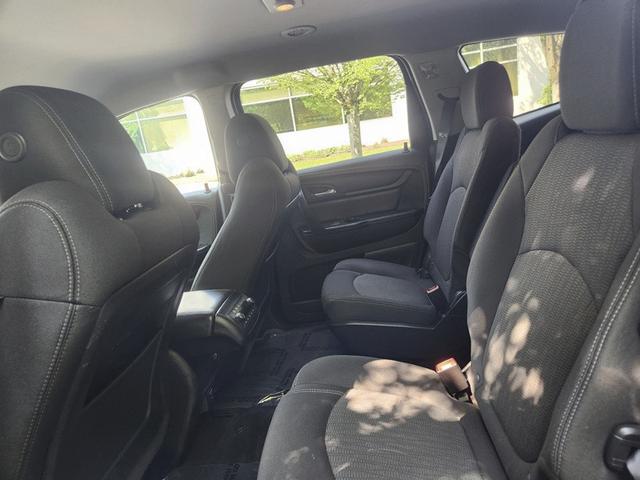 Photo of 2016 Black Chevrolet Traverse