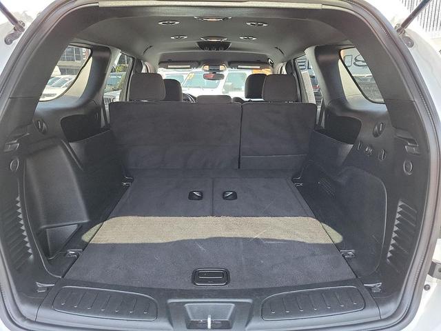 Photo of 2023 White Knuckle Clearcoat Dodge Durango