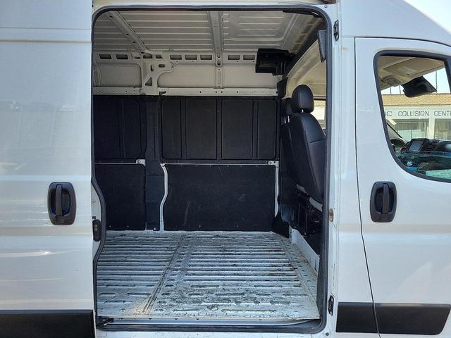 Photo of 2023 Bright White Clearcoat RAM ProMaster 2500