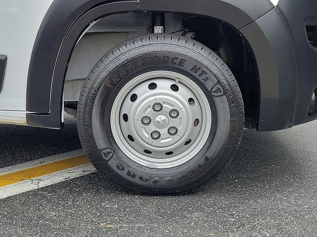 Photo of 2023 Bright White Clearcoat RAM ProMaster 2500