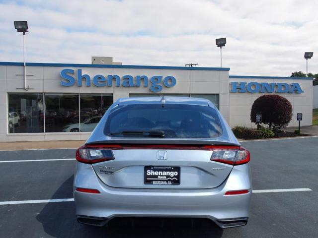 Photo of 2025 Silver Honda Civic