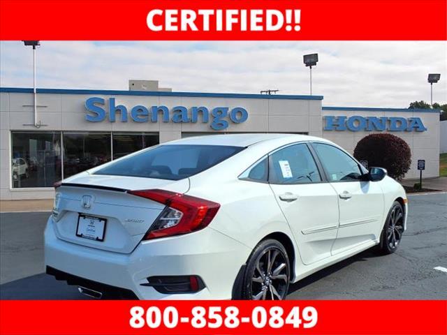 Photo of 2020 White Honda Civic