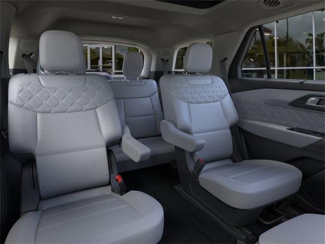Photo of 2025 Carbonized Gray Metallic Ford Explorer