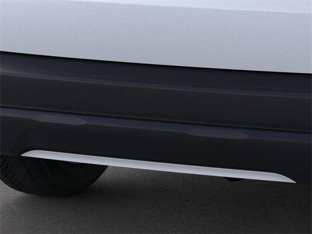 Photo of 2025 Star White Metallic Tri-Coat Ford Escape