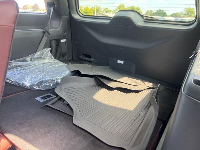 Photo of 2023 Stone Blue Metallic Ford Expedition