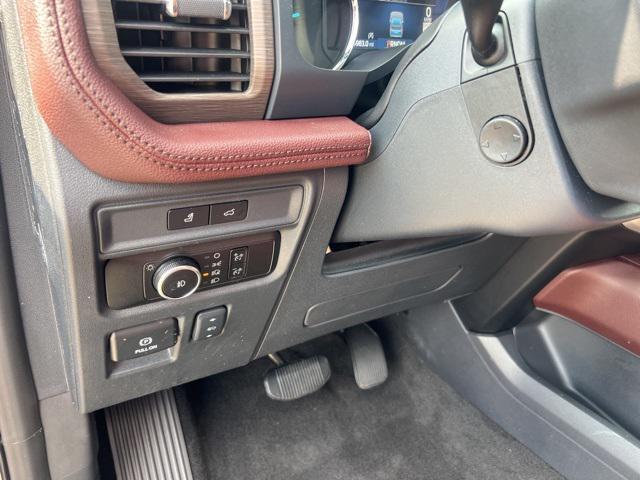 Photo of 2023 Stone Blue Metallic Ford Expedition