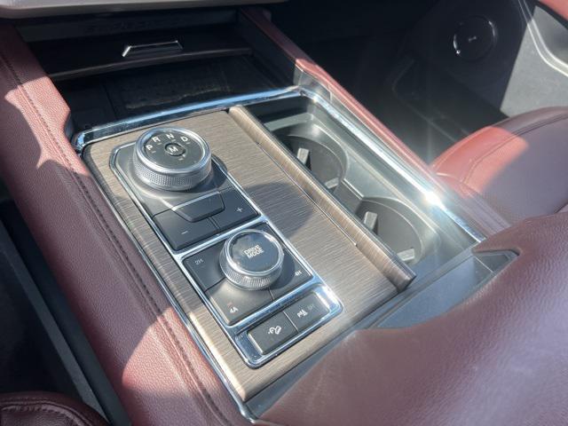Photo of 2023 Stone Blue Metallic Ford Expedition
