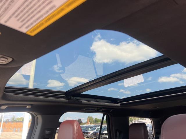 Photo of 2023 Stone Blue Metallic Ford Expedition