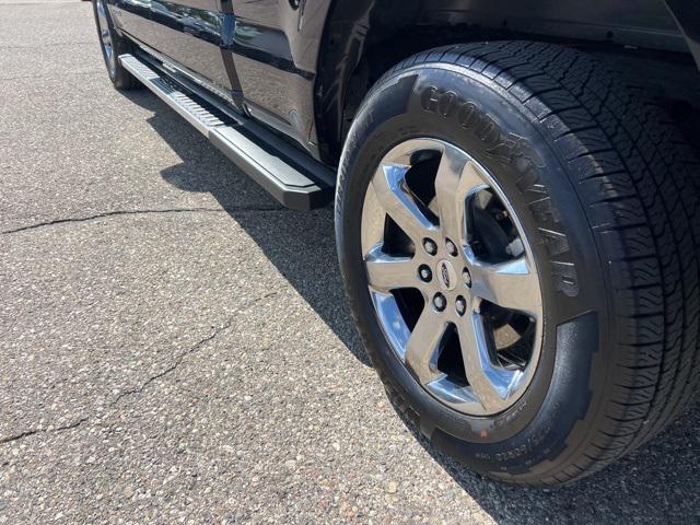 Photo of 2023 Agate Black Metallic Ford F-150