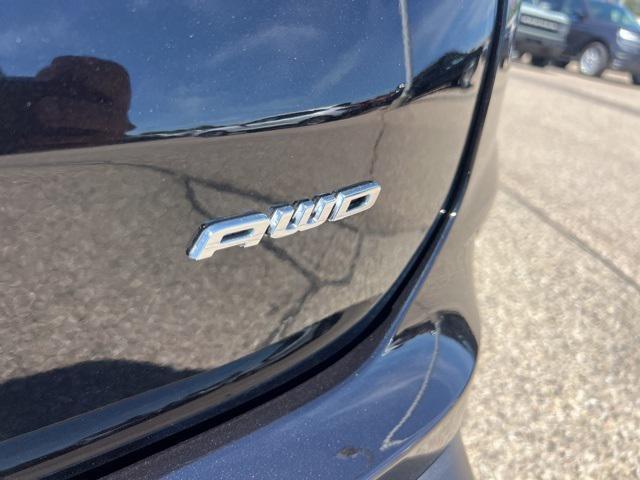 Photo of 2022 Agate Black Metallic Ford Edge