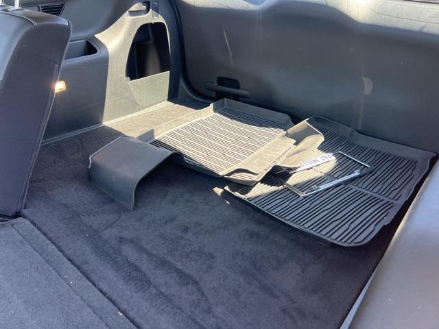 Photo of 2022 Agate Black Metallic Ford Edge