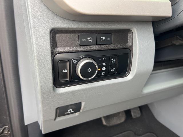 Photo of 2024 Carbonized Gray Metallic Ford F-450