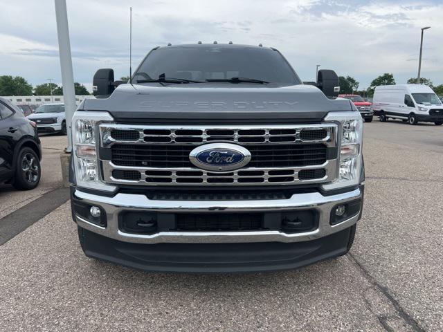 Photo of 2024 Carbonized Gray Metallic Ford F-450