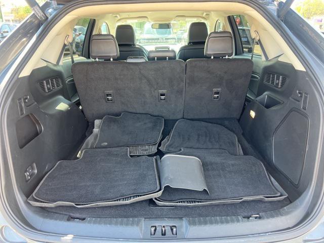 Photo of 2022 Carbonized Gray Metallic Ford Edge