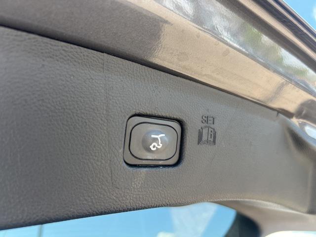 Photo of 2022 Carbonized Gray Metallic Ford Edge