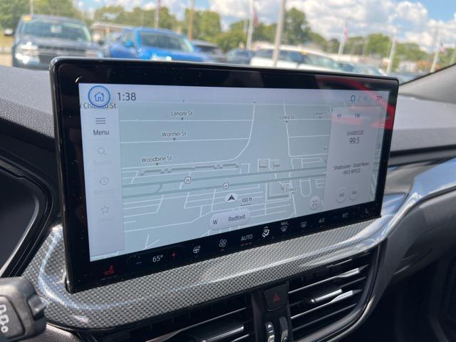 Photo of 2024 Carbonized Gray Metallic Ford Escape