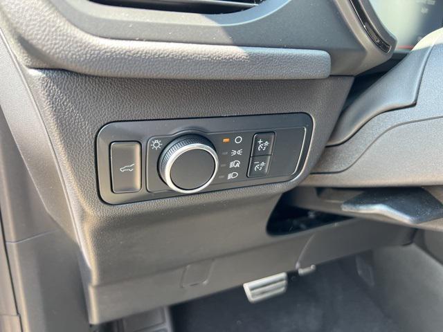 Photo of 2024 Carbonized Gray Metallic Ford Escape