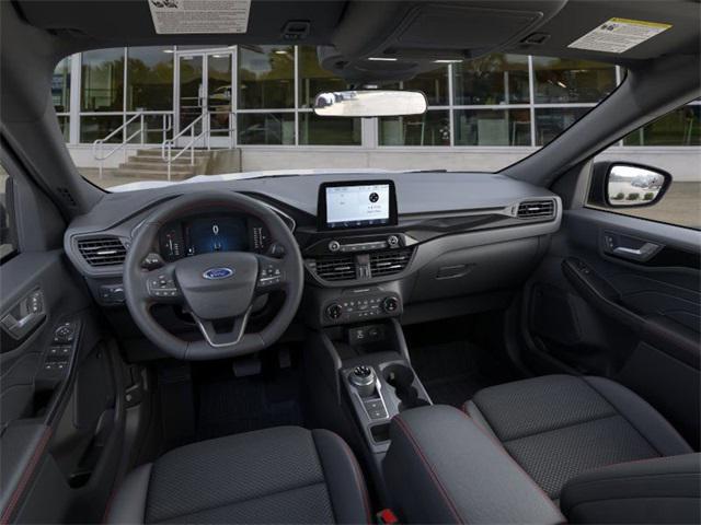 Photo of 2025 Space Silver Metallic Ford Escape