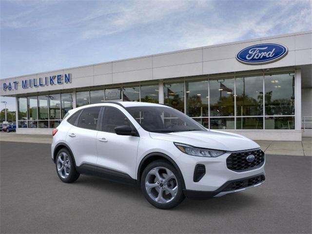 Photo of 2025 Space Silver Metallic Ford Escape