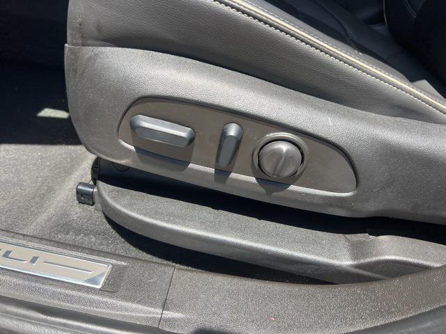 Photo of 2023 Ebony Twilight Metallic GMC Acadia