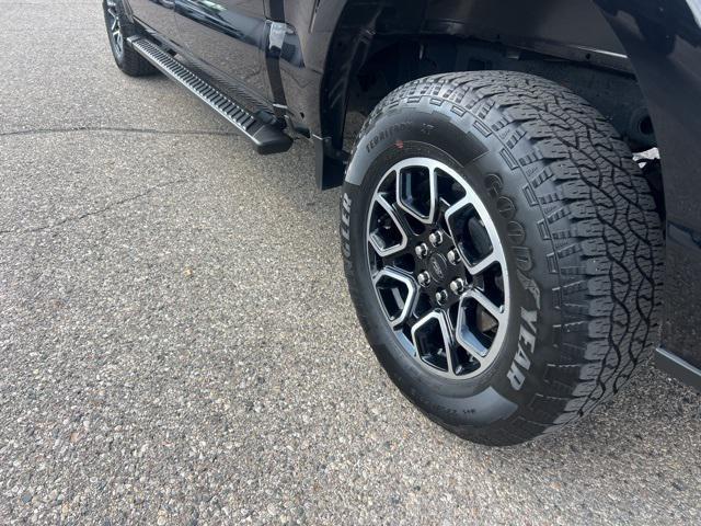 Photo of 2023 Agate Black Metallic Ford F-150