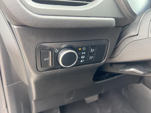 Photo of 2023 Star White Metallic Tri-Coat Ford Escape